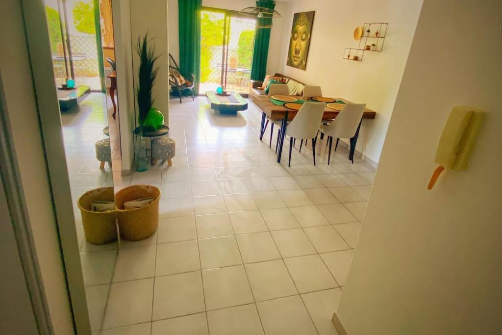 Cocoon'Isle - Jardinet- Jacuzzi Apartment L'Isle-sur-la-Sorgue Ngoại thất bức ảnh