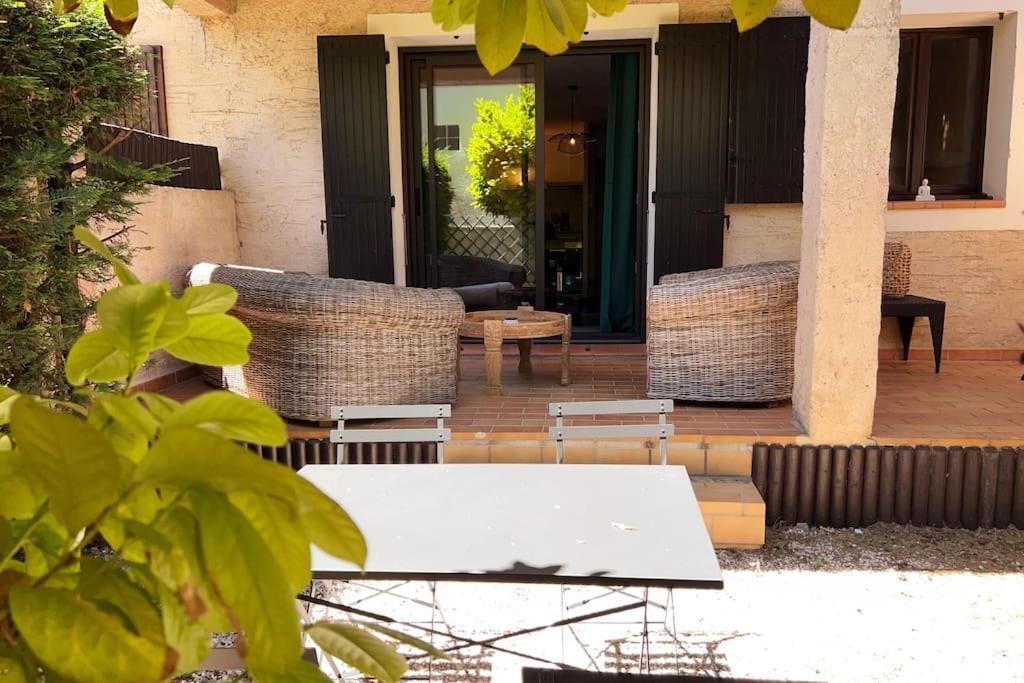 Cocoon'Isle - Jardinet- Jacuzzi Apartment L'Isle-sur-la-Sorgue Ngoại thất bức ảnh